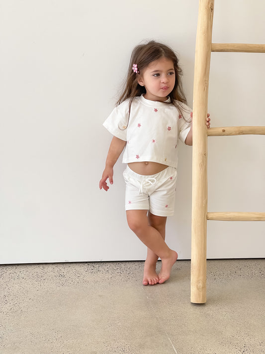 Villea Crop Set | White Floral
